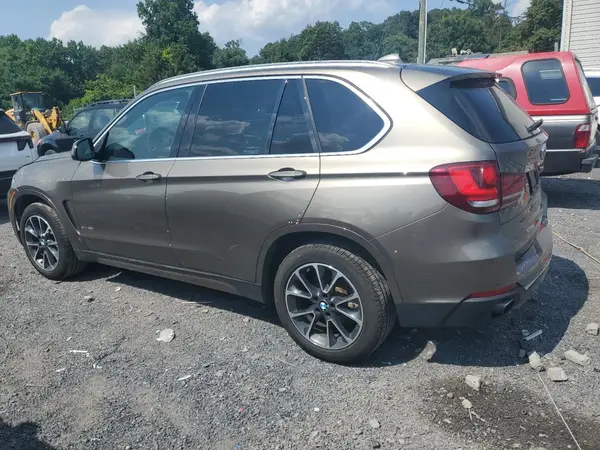 5UXKR0C53H0U53481 2017 BMW X5 - Image 2