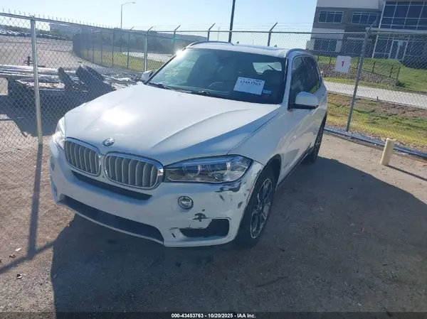 5UXKR0C53H0V50311 2017 BMW X5 - Image 2