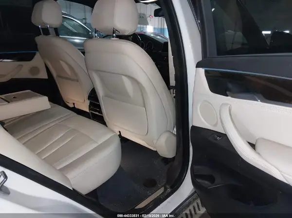 5UXKR0C53H0V64953 2017 BMW X5 - Image 8