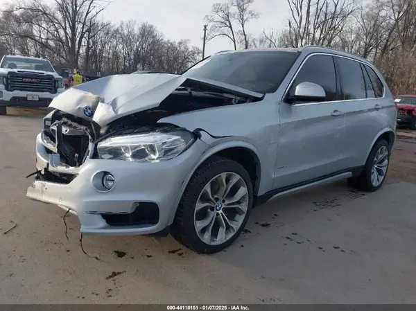 5UXKR0C53H0V65374 2017 BMW X5 - Image 2