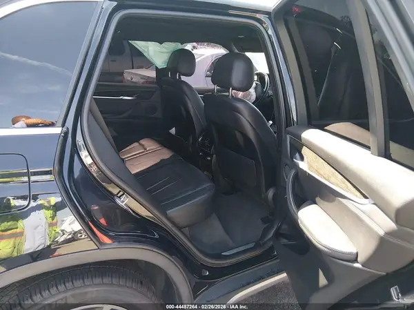 5UXKR0C53H0V66184 2017 BMW X5 - Image 8