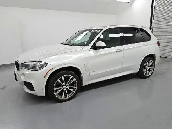 5UXKR0C53J0X84146 2018 BMW X5 - Image 1