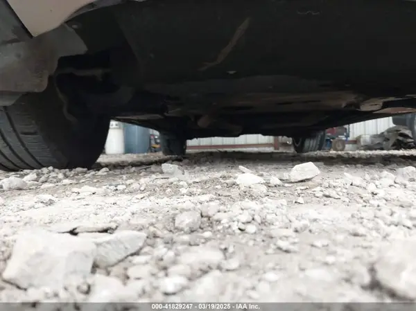 5UXKR0C53J0X85121 2018 BMW X5 - Image 2