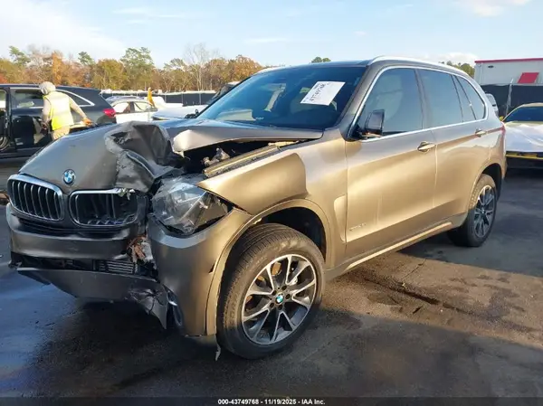 5UXKR0C53J0X87239 2018 BMW X5 - Image 2