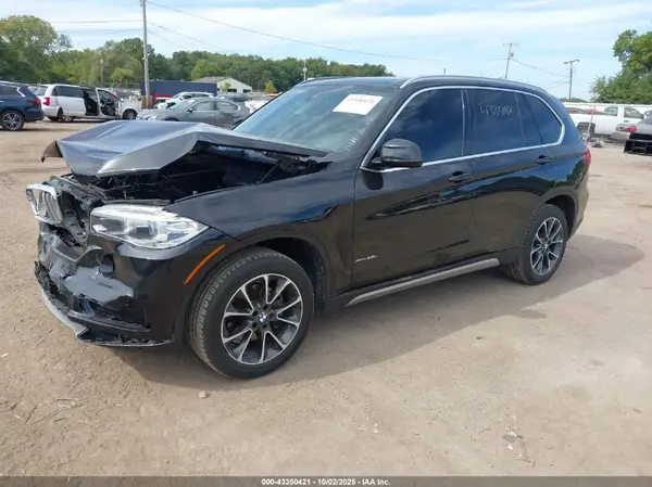 5UXKR0C53J0X90013 2018 BMW X5 - Image 2