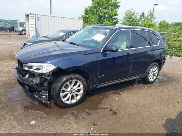 5UXKR0C53J0X90609 2018 BMW X5 - Image 2