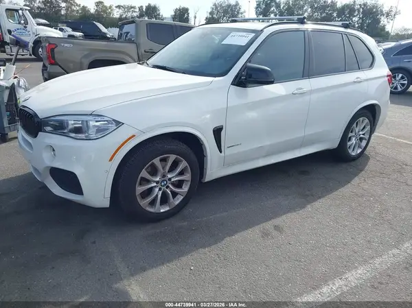5UXKR0C53J0X95356 2018 BMW X5 - Image 2
