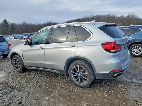 5UXKR0C53J0X98225 2018 BMW X5 - Image 2