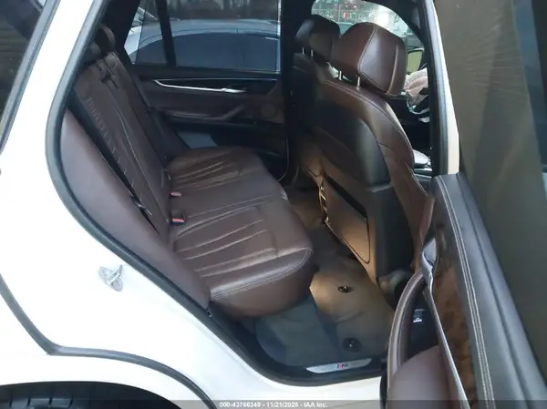 5UXKR0C53J0Y00992 2018 BMW X5 - Image 8