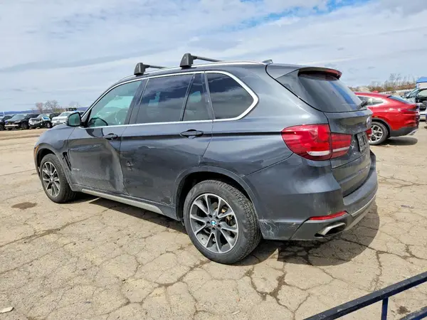 5UXKR0C53J0Y02905 2018 BMW X5 - Image 2