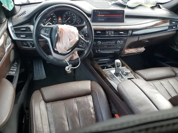 5UXKR0C53J0Y03536 2018 BMW X5 - Image 8