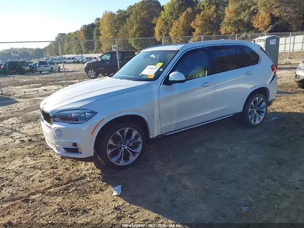 5UXKR0C53J0Y04766 2018 BMW X5 - Image 2