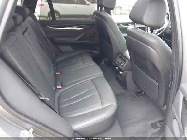 5UXKR0C53JL072363 2018 BMW X5 - Image 8