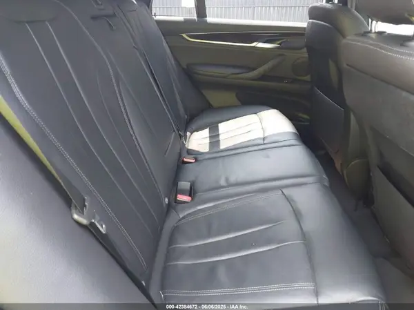 5UXKR0C53JL073058 2018 BMW X5 - Image 8