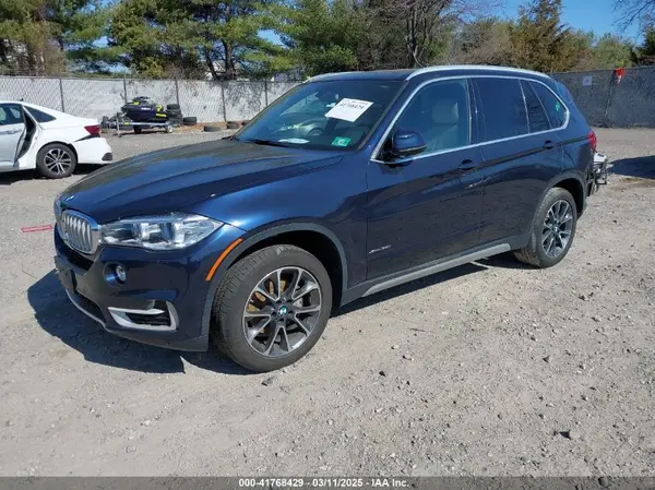 5UXKR0C53JL074615 2018 BMW X5 - Image 2