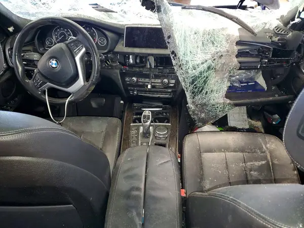 5UXKR0C53JL075909 2018 BMW X5 - Image 8