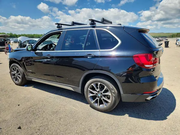 5UXKR0C53JL076803 2018 BMW X5 - Image 2