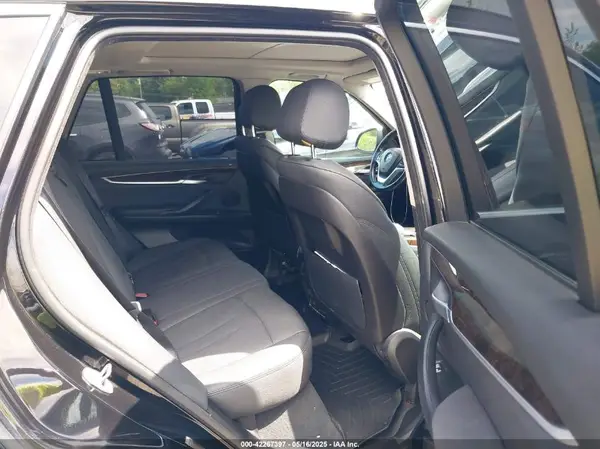 5UXKR0C54G0P24997 2016 BMW X5 - Image 8