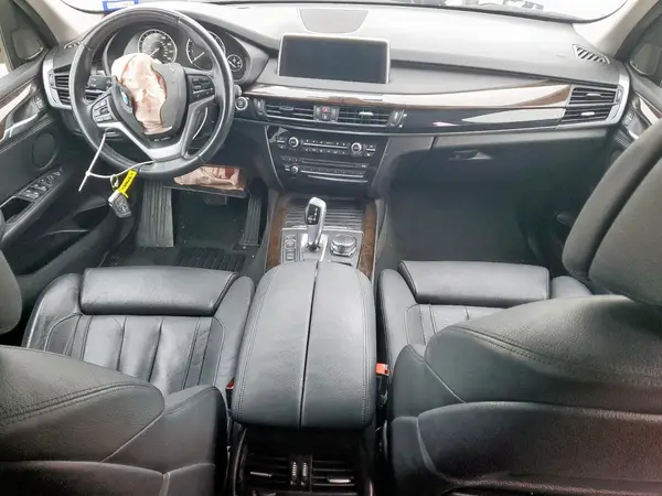 5UXKR0C54G0S85073 2016 BMW X5 - Image 8