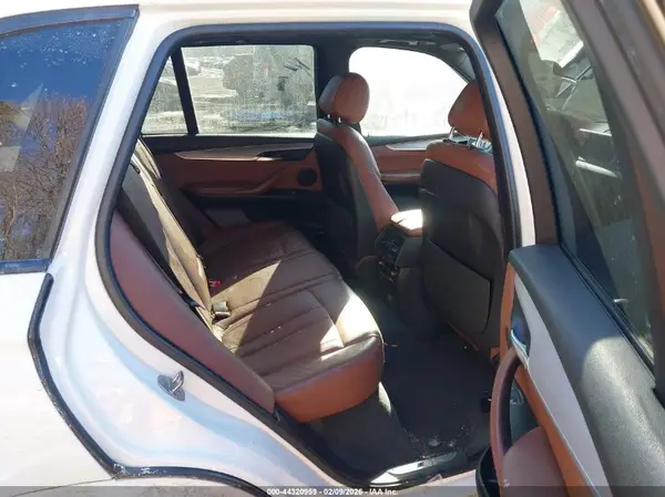 5UXKR0C54G0S89365 2016 BMW X5 - Image 8