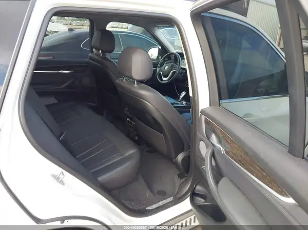 5UXKR0C54G0U10864 2016 BMW X5 - Image 8