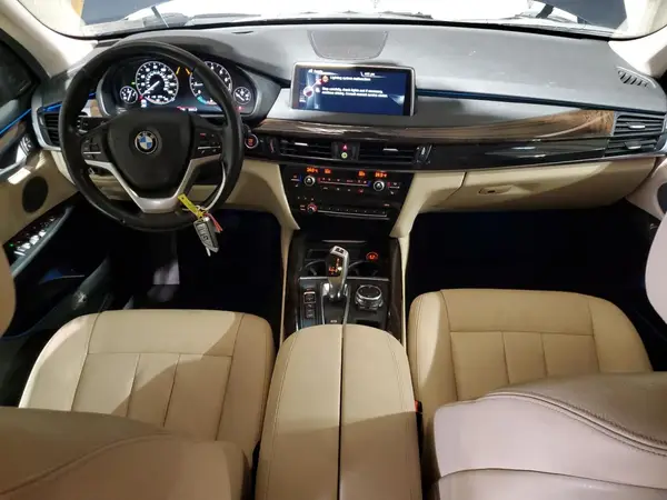 5UXKR0C54G0U48160 2016 BMW X5 - Image 8