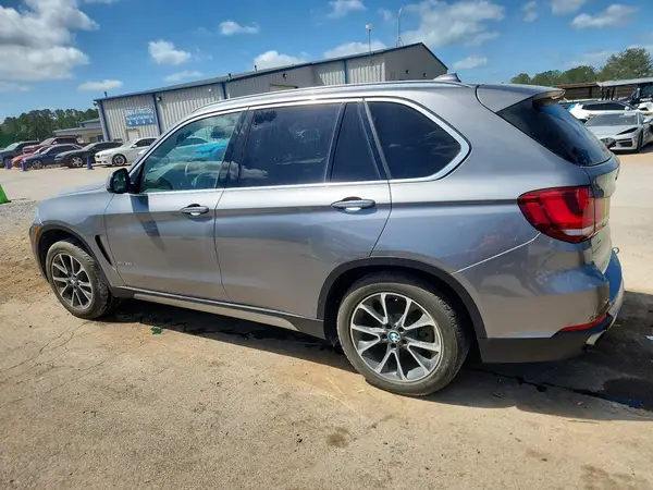 5UXKR0C54H0U52016 2017 BMW X5 - Image 2