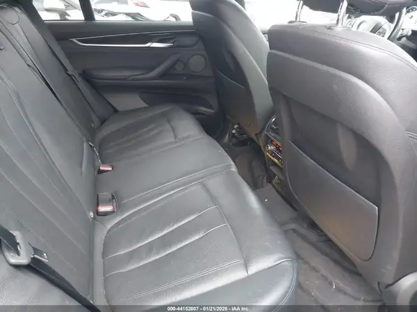 5UXKR0C54H0U52128 2017 BMW X5 - Image 8