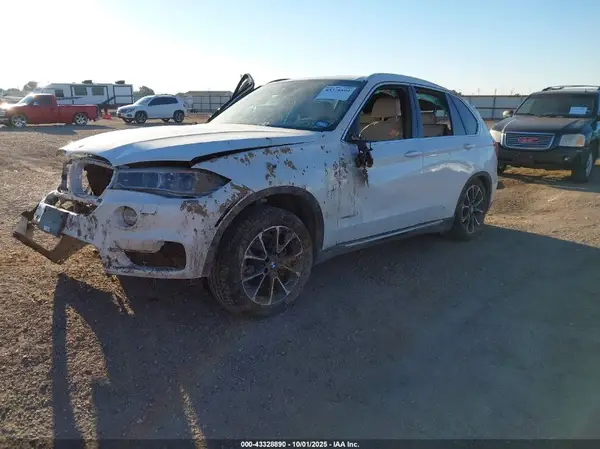5UXKR0C54H0U55577 2017 BMW X5 - Image 2