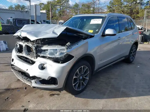 5UXKR0C54J0X85483 2018 BMW X5 - Image 2