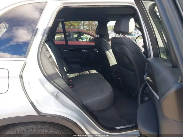 5UXKR0C54J0X85483 2018 BMW X5 - Image 8