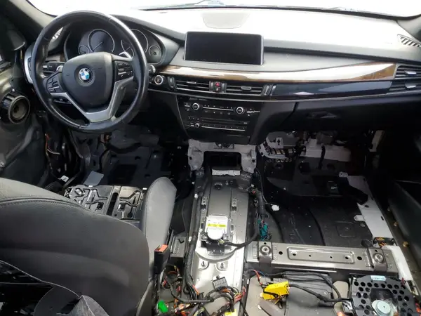 5UXKR0C54J0X86262 2018 BMW X5 - Image 8