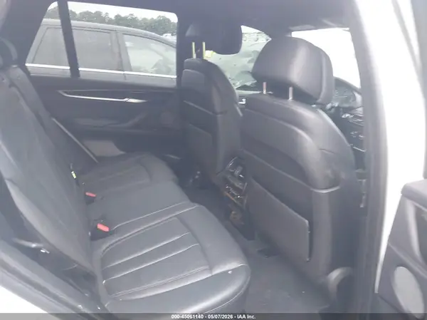 5UXKR0C54J0X89517 2018 BMW X5 - Image 8