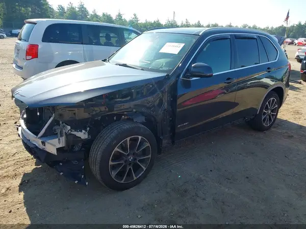 5UXKR0C54J0X91333 2018 BMW X5 - Image 2