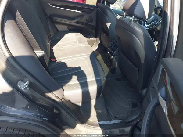 5UXKR0C54J0X91333 2018 BMW X5 - Image 8