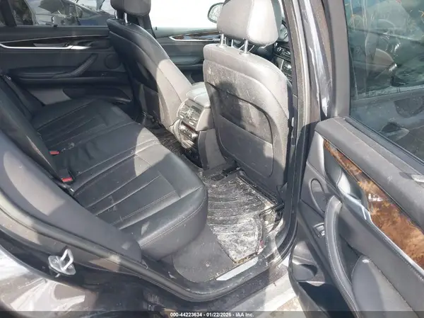 5UXKR0C54J0X92689 2018 BMW X5 - Image 8
