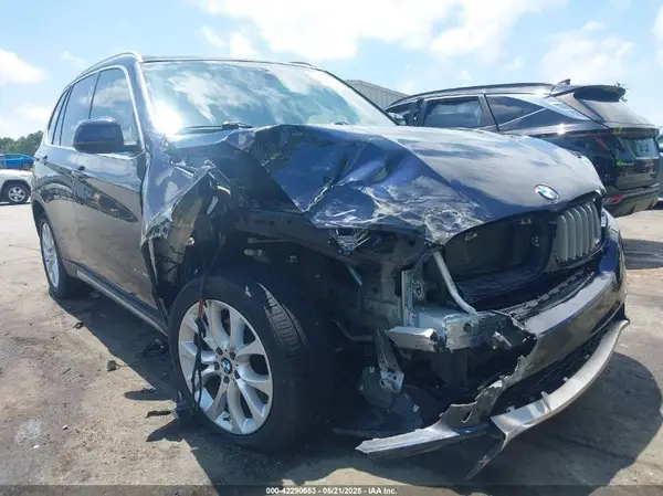 5UXKR0C54J0X94152 2018 BMW X5 - Image 1