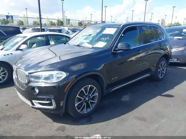 5UXKR0C54J0X97729 2018 BMW X5 - Image 2