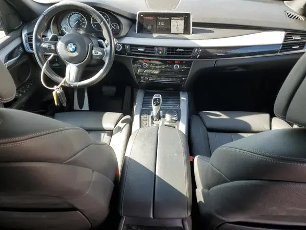 5UXKR0C54J0X99092 2018 BMW X5 - Image 8