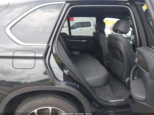 5UXKR0C54J0Y00273 2018 BMW X5 - Image 8