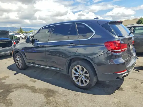 5UXKR0C54J0Y00614 2018 BMW X5 - Image 2
