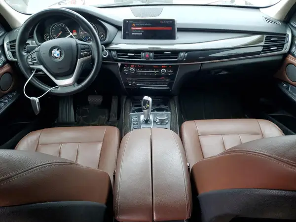 5UXKR0C54J0Y01472 2018 BMW X5 - Image 8