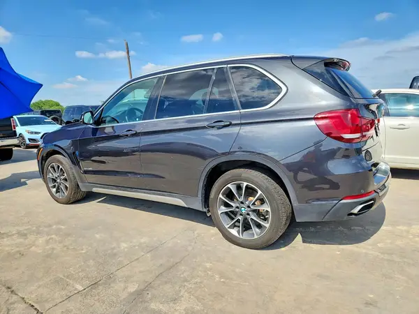 5UXKR0C54J0Y02637 2018 BMW X5 - Image 2
