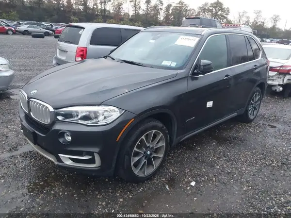 5UXKR0C54J0Y02699 2018 BMW X5 - Image 2