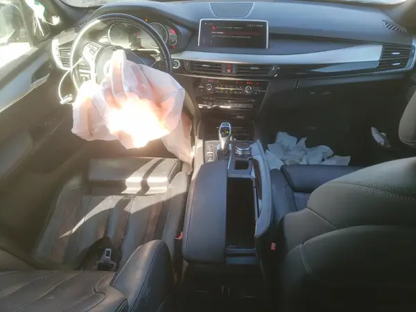 5UXKR0C54J0Y03108 2018 BMW X5 - Image 8