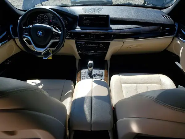 5UXKR0C54J0Y03920 2018 BMW X5 - Image 8
