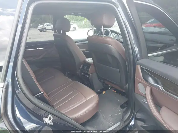 5UXKR0C54J0Y04503 2018 BMW X5 - Image 8