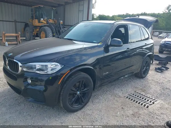 5UXKR0C54JL070069 2018 BMW X5 - Image 2