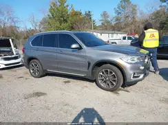 5UXKR0C54JL070833 2018 BMW X5