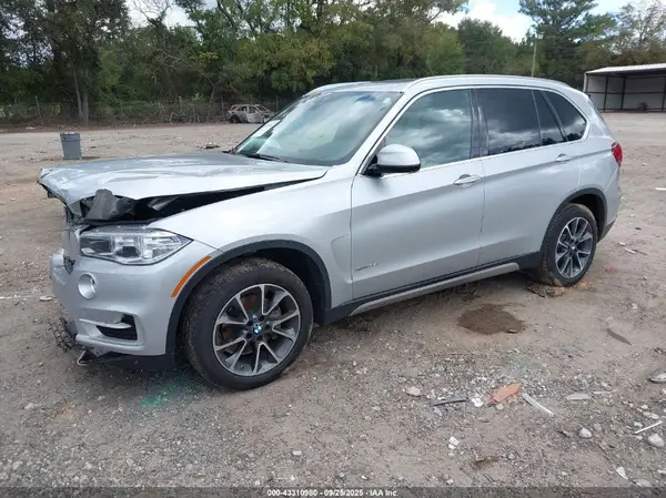 5UXKR0C54JL072078 2018 BMW X5 - Image 2